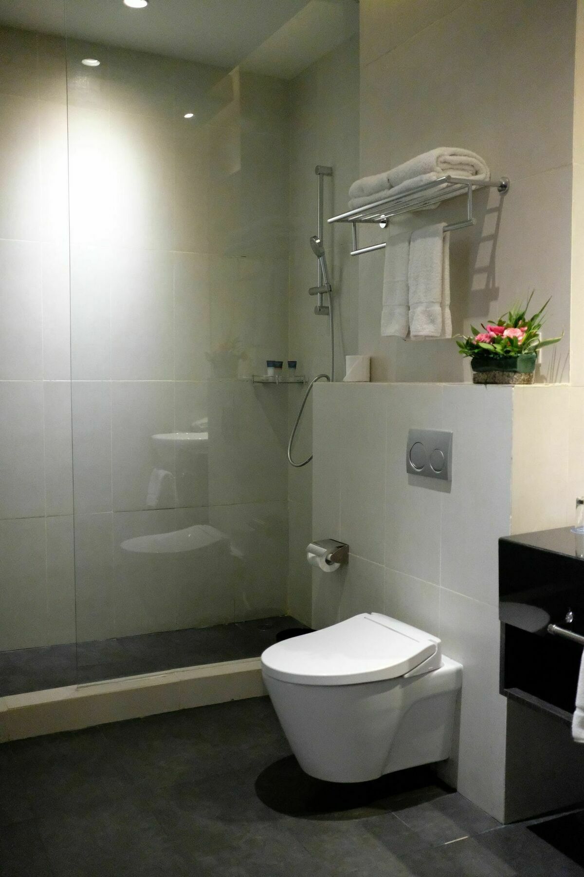 Four Points By Sheraton Jakarta Thamrin Экстерьер фото